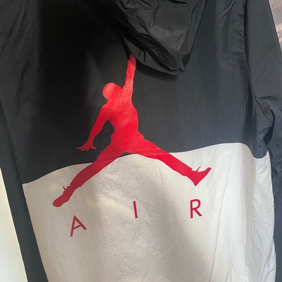 jordan windbreaker - Picture 2 of 4